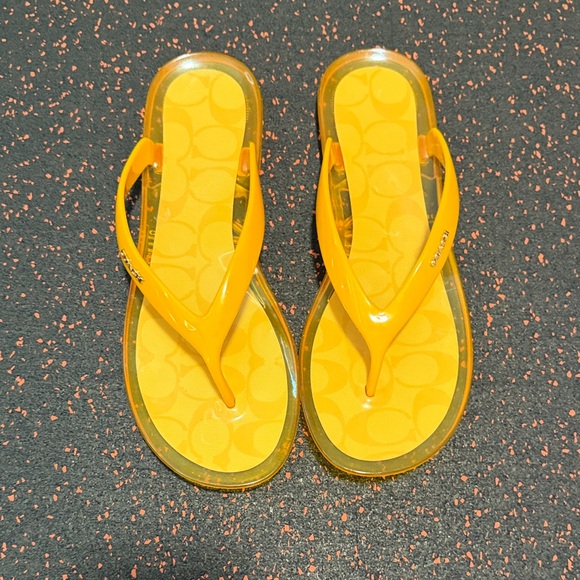 Coach Sandals Mustard - Picture 1 of 2